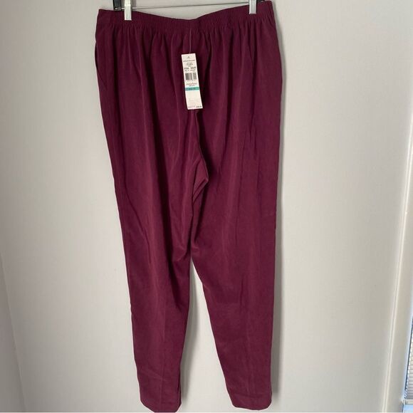 Alfred Dunner Women’s High Waist Elastic Waist Mulberry Color Pants 16 - Picture 2 of 3
